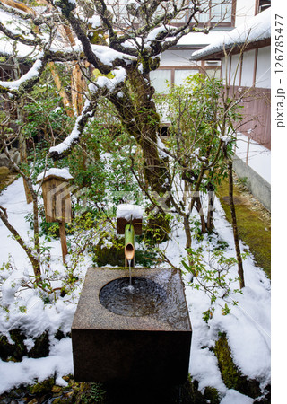 京都 三千院の雪 清浄水 京都 三千院の雪 清浄水 126785477