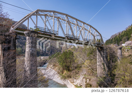 大糸線　姫川より下流方面　白馬村 126787618