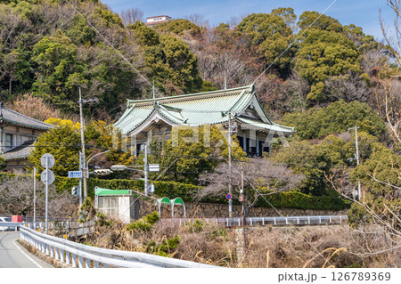 白鶴美術館　本館（東洋古美術の公開）白鶴酒造創業者の収集品を展示　神戸市東灘区住吉山手 126789369