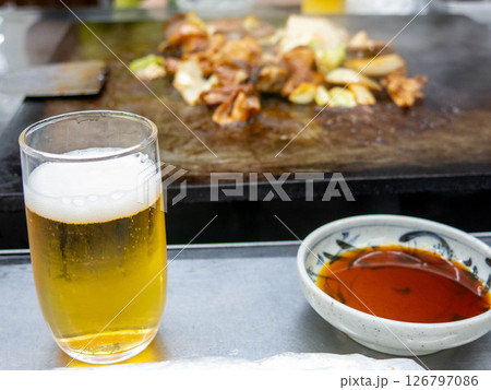 ホルモンの鉄板焼き ホルモンの鉄板焼き 126797086