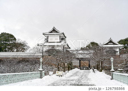 雪景色が美しい金沢城公園 雪景色が美しい金沢城公園 126798866