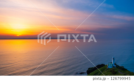 角田岬の夕暮れ 126799945