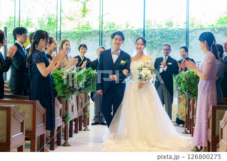 結婚式　退場　大人数 126800275