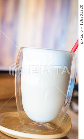 カフェラテ ドリンク 一休み テーブル カフェ俺 カフェラテ ドリンク 一休み テーブル カフェ俺 126801220