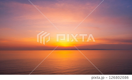 角田岬の夕暮れ:佐渡島に沈む夕日 角田岬の夕暮れ:佐渡島に沈む夕日 126802086
