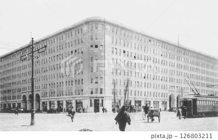 古写真　1923年　東京駅前　当時の丸ノ内ビルヂング 126803211