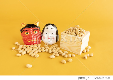 節分の豆と鬼とお多福 節分の豆と鬼とお多福 126805806