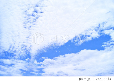 青空と雲イメージ 青空と雲イメージ 126808813