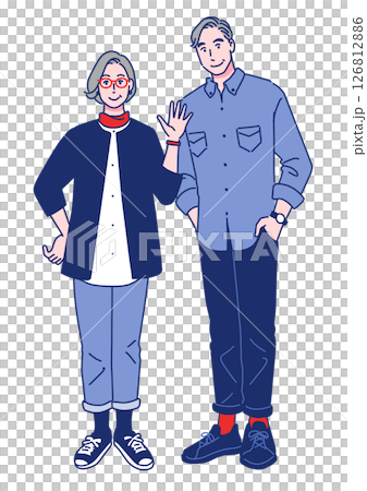 並んで立っているおしゃれなシニアのカップル 並んで立っているおしゃれなシニアのカップル 126812886