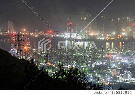 《岡山県》水島コンビナート・工場夜景《鷲羽山スカイラインより》 《岡山県》水島コンビナート・工場夜景《鷲羽山スカイラインより》 126813916