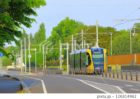 ライトラインと飛山城跡駅周辺の景観　宇都宮ライトレール 126814962