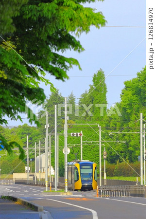 ライトラインと飛山城跡駅周辺の景観　宇都宮ライトレール 126814970