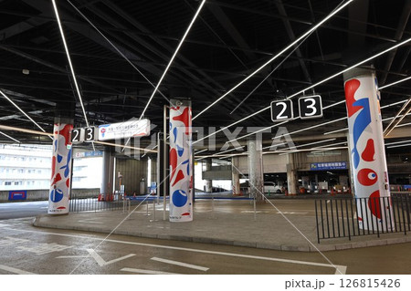 【大阪府】近鉄上本町バスターミナル 126815426