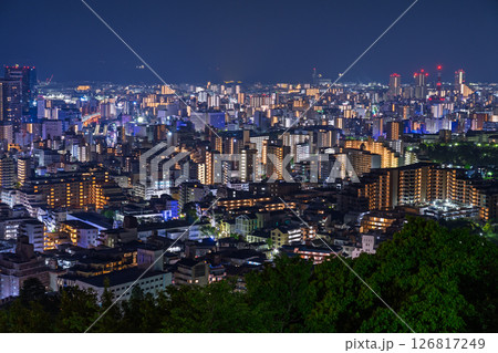 《兵庫県》神戸ビーナスブリッジ・諏訪山公園展望台の夜景 126817249