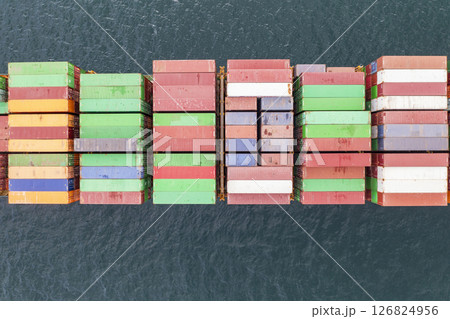 Maritime transport. Freight transportation. 126824956