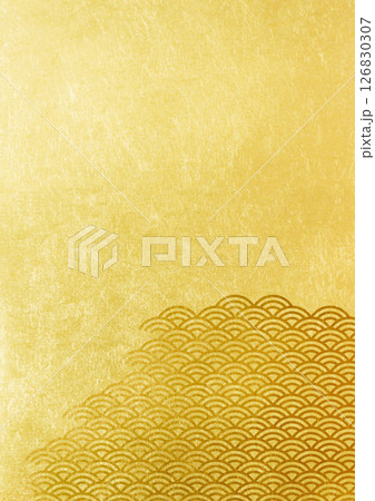 青海波の金箔の質感ある和柄背景（背景素材）　金箔 126830307
