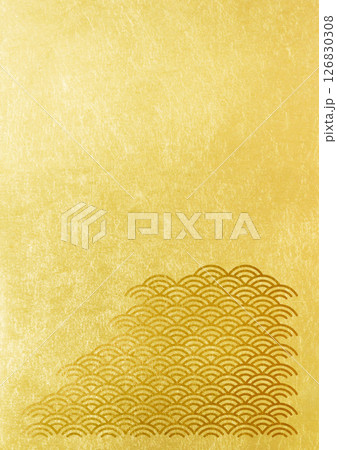 青海波の金箔の質感ある和柄背景（背景素材）　金箔 126830308