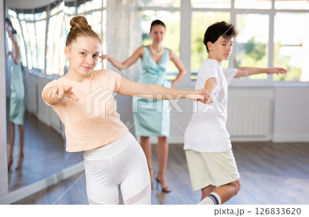 Swing dance training in choreographic studio Swing dance training in choreographic studio 126833620