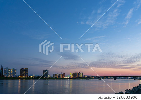 大淀川から見た夕景 126833900