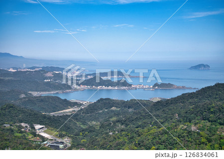 台湾 九份 九份老街 九份老街から基隆外港の眺め 台湾 九份 九份老街 九份老街から基隆外港の眺め 126834061