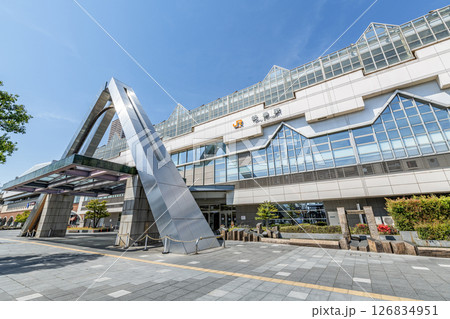 岐阜県岐阜市　快晴のJR岐阜駅（中央南口） 126834951