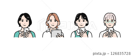 スマートフォンやタブレット端末を操作する4人のミドル女性のシンプルなベクターイラストセット スマートフォンやタブレット端末を操作する4人のミドル女性のシンプルなベクターイラストセット 126835728