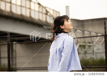 期待を胸に 126835920