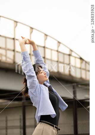 つまらないことで悩まない 126835928