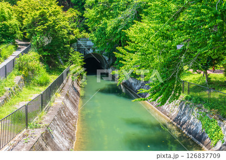 琵琶湖疏水　第ニトンネル入口　京都市 126837709