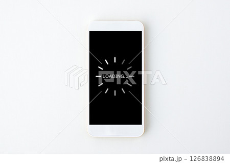 ローディングがなかなか終わらないスマホのイメージ画像 ローディングがなかなか終わらないスマホのイメージ画像 126838894
