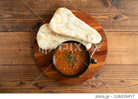 キーマカレーとナン キーマカレーとナン 126839457