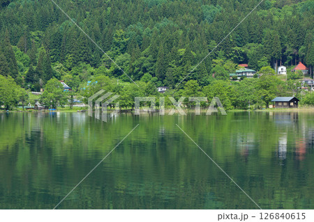 5月の木崎湖 126840615