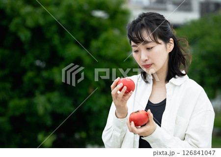 どれも同じに見えても、実は大きな違いはここで見分ける どれも同じに見えても、実は大きな違いはここで見分ける 126841047
