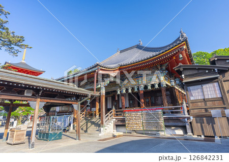 中山寺　本堂と多宝塔（兵庫県宝塚市） 126842231