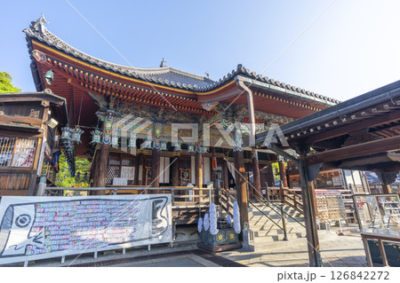 中山寺　本堂（兵庫県宝塚市） 126842272