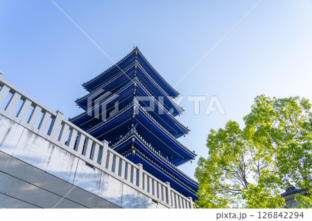 中山寺　五重塔（兵庫県宝塚市） 126842294