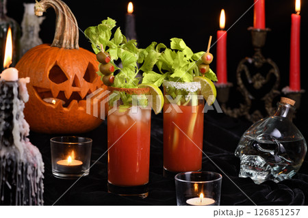 Cocktail Bloody Mary 126851257