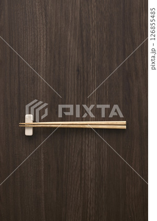 お箸の和風イメージ 126855485