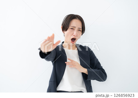 女性 ビジネス 女性 ビジネス 126856923