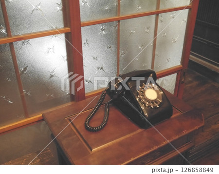 レトロ 黒電話 レトロ 黒電話 126858849