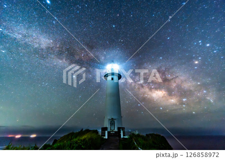 爪木崎　天の川　灯台　伊豆　絶景　【静岡県下田市】 126858972