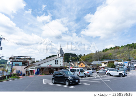 道の駅風景「道の駅ながゆ温泉風景　おんせん市場」大分県竹田市 126859639