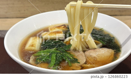 飲食店のメニュー（鴨ネギうどん） 126860223