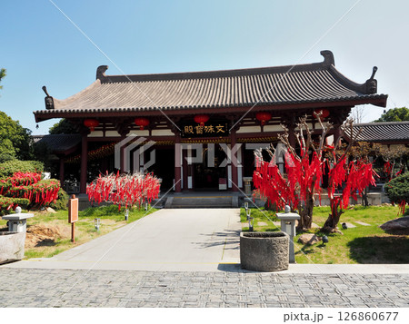 中国上海・南翔古鎮・雲翔寺・文殊宝殿 中国上海・南翔古鎮・雲翔寺・文殊宝殿 126860677