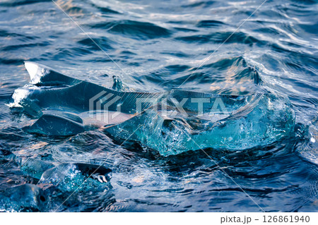 Iceberg melting on Jokulsarlon glacier lagoon 126861940