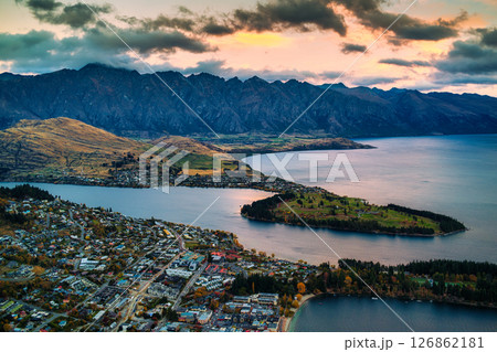 Scenic of Queenstown with Lake Wakatipu during autumn in the evening at New Zealand Scenic of Queenstown with Lake Wakatipu during autumn in the evening at New Zealand 126862181