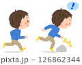 走って石に躓く男子小学生 126862344