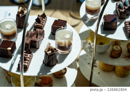 濃厚チョコスイーツのアフタヌーンティー 濃厚チョコスイーツのアフタヌーンティー 126862804
