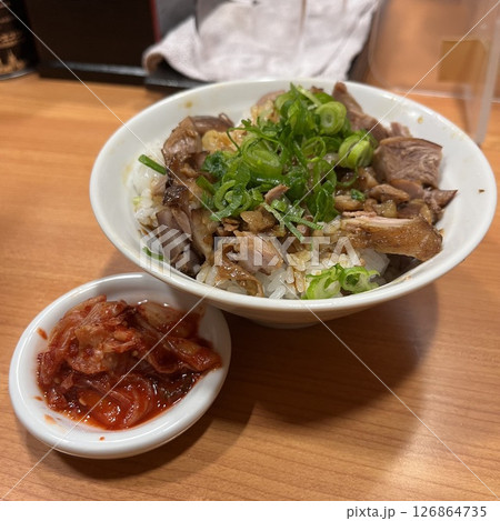 賛平　チャーシュー丼 126864735