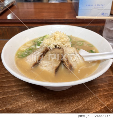 河内の味　ニンニクラーメン　仁 126864737